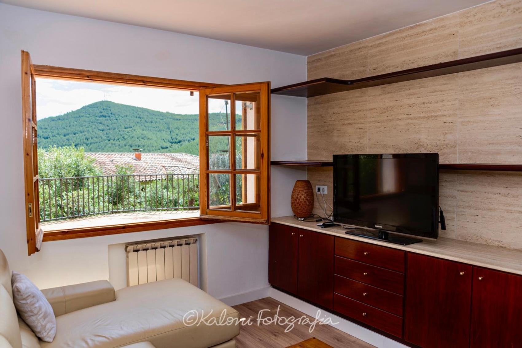 Ca L'oscana Holiday home Bigues I Riells